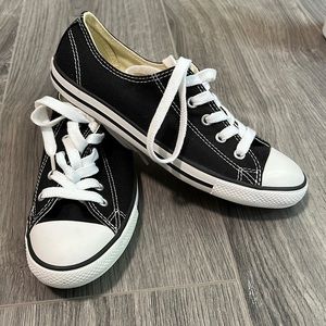 NWOB Converse Dainty size 6